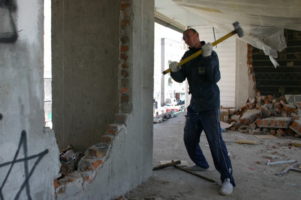 Демонтаж стен в квартире в Видном